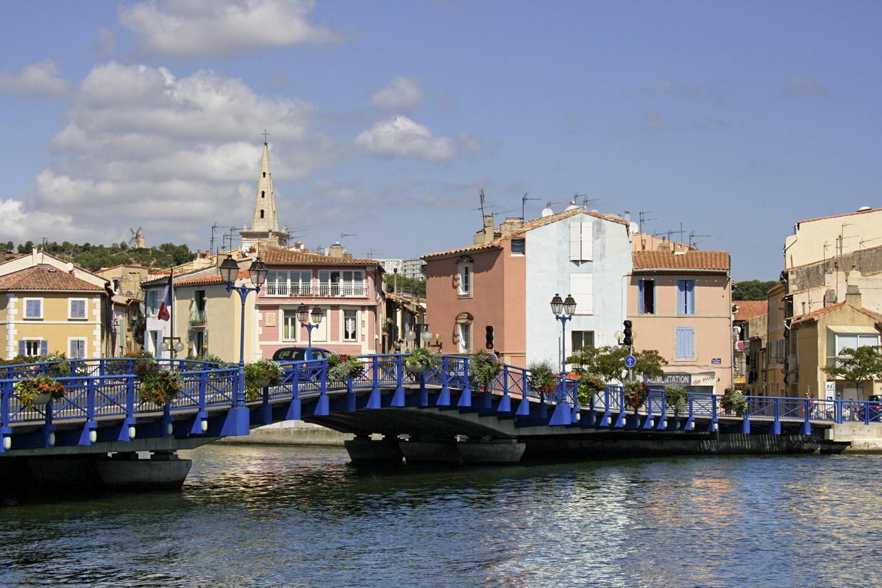 Kyriad Direct Martigues Exterior photo